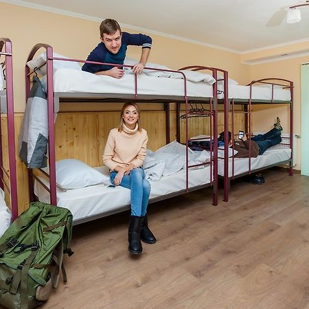 Tsentralnyi Hostel Iwano-Frankiwsk Exterior foto